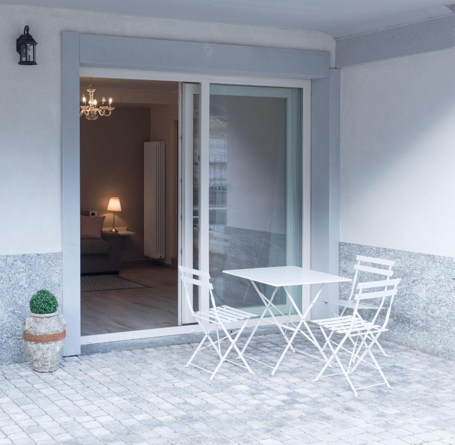 Residenza Conca Verde B&B Il Monolocale Rogolo Bagian luar foto